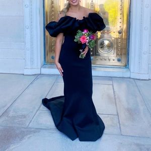 Beautiful, classic Jovani formal gown - Size 6